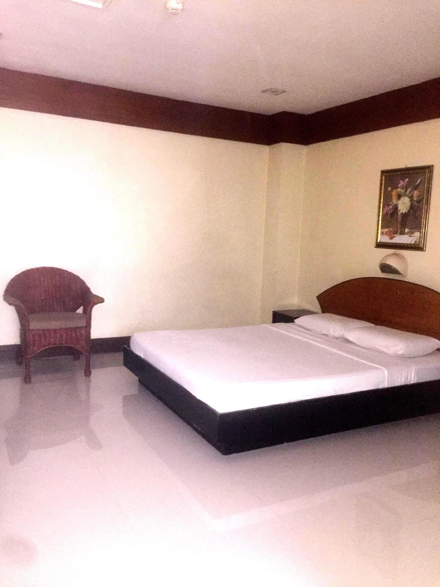 Paragon Suites Cebu Eksteriør billede