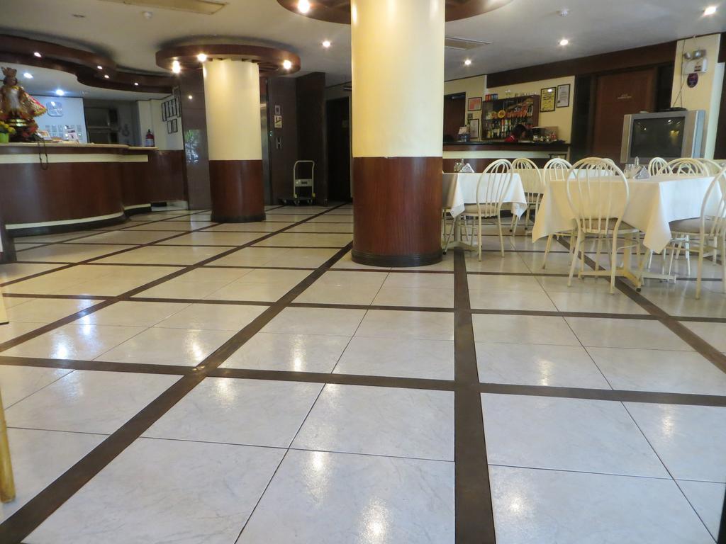 Paragon Suites Cebu Eksteriør billede