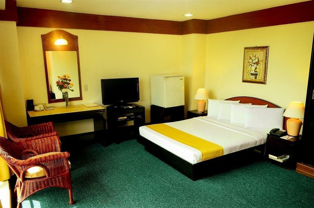 Paragon Suites Cebu Eksteriør billede