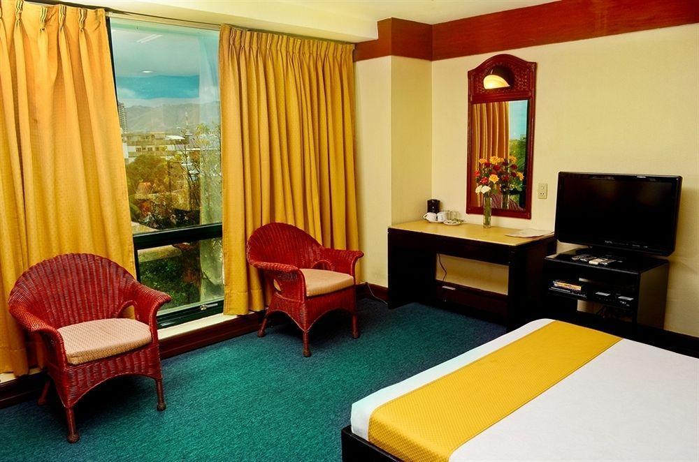 Paragon Suites Cebu Eksteriør billede