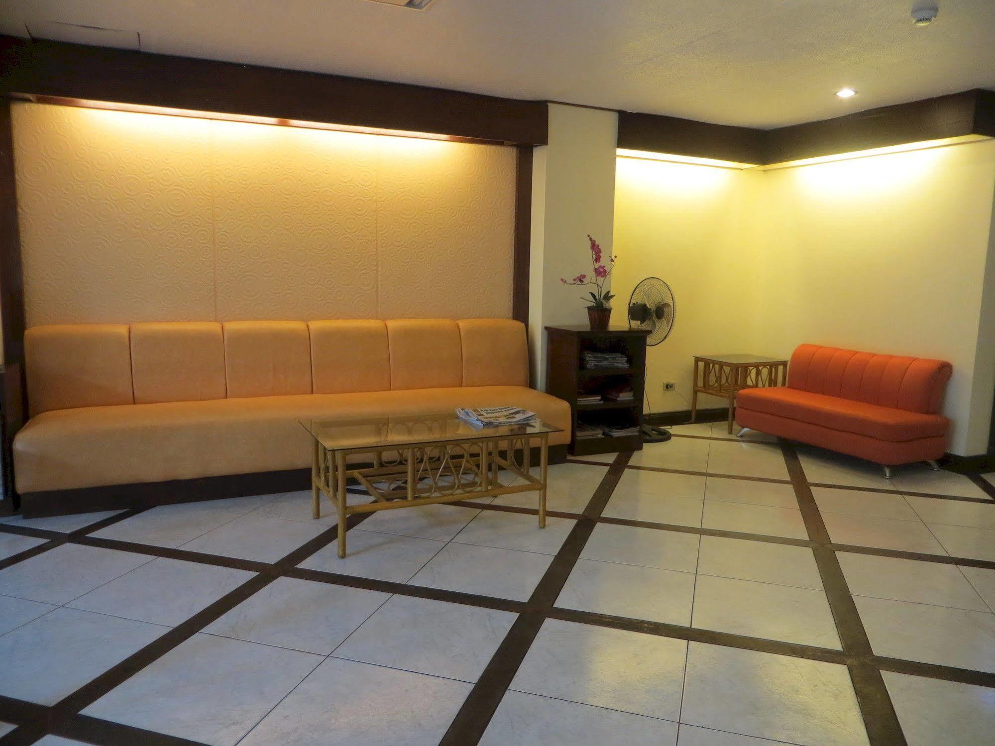 Paragon Suites Cebu Eksteriør billede