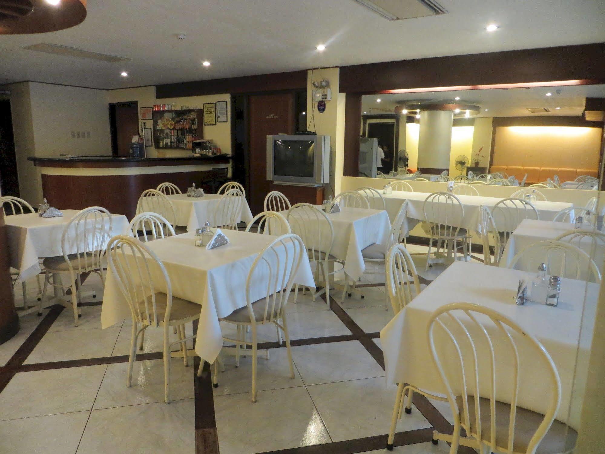 Paragon Suites Cebu Eksteriør billede