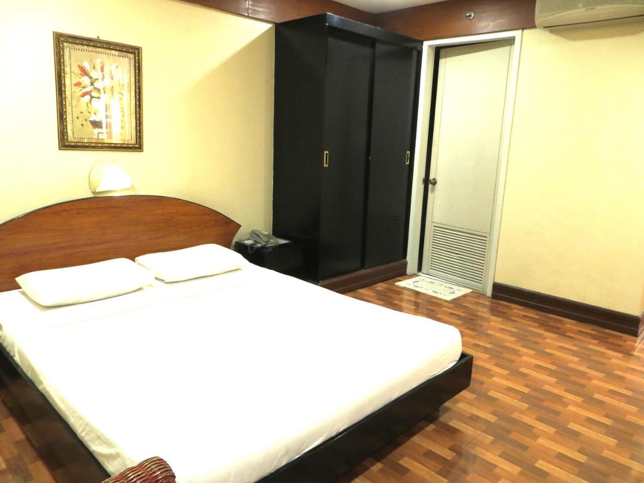 Paragon Suites Cebu Eksteriør billede