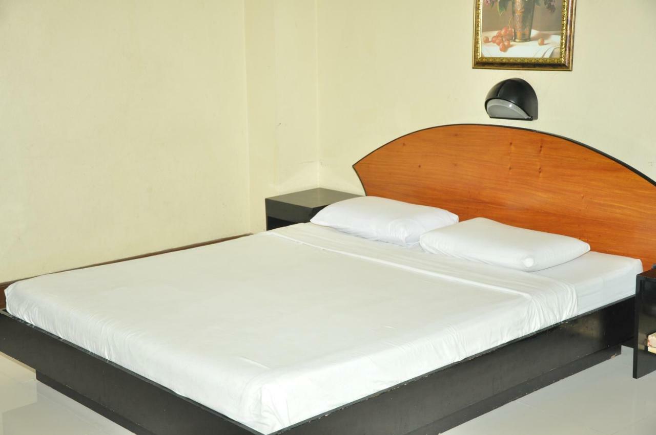 Paragon Suites Cebu Eksteriør billede